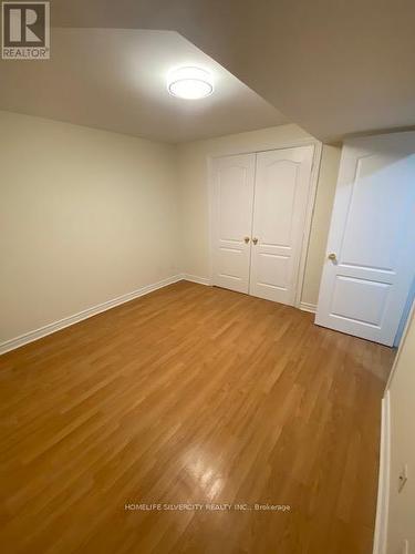 2433 Whitehorn Drive, Burlington, ON - Indoor Photo Showing Other Room