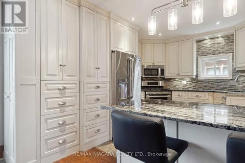 100 Elgin Street, Port Colborne, ON - Indoor Photo Showing Kitchen