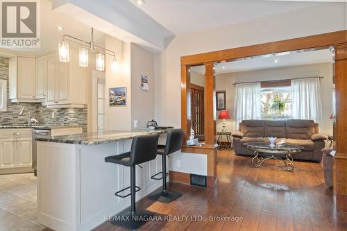 100 Elgin Street, Port Colborne, ON - Indoor Photo Showing Kitchen With Upgraded Kitchen