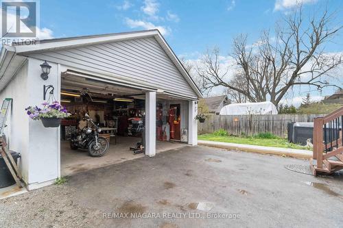 100 Elgin Street, Port Colborne, ON - Outdoor