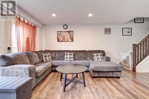 564 Blair Creek Drive, Kitchener, ON - Indoor Photo Showing Living Room