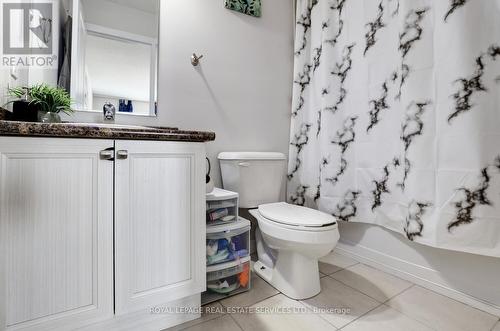 564 Blair Creek Drive, Kitchener, ON - Indoor Photo Showing Bathroom