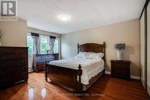 1133 Beechnut Road, Oakville, ON - Indoor Photo Showing Bedroom