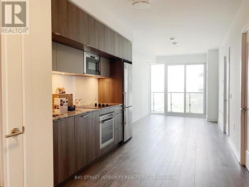 2805 - 575 Bloor Street E, Toronto, ON - Indoor Photo Showing Kitchen