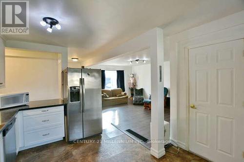 24 Mason Road, Collingwood, ON - Indoor Photo Showing Kitchen