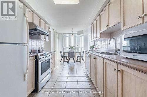 1905 - 35 Kingsbridge Garden Circle W, Mississauga, ON - Indoor Photo Showing Kitchen With Double Sink