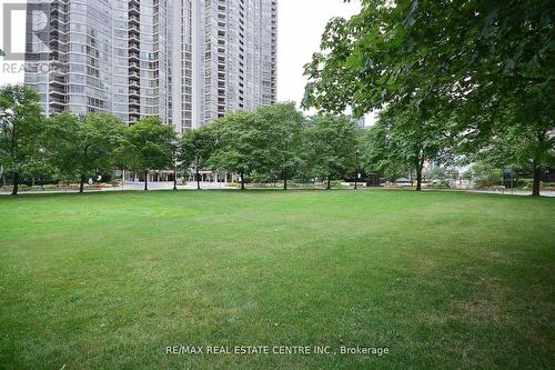 1905 - 35 Kingsbridge Garden Circle W, Mississauga, ON - Outdoor