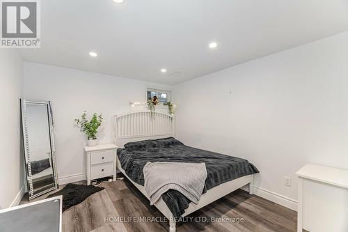 79 Castlefield Drive, Hamilton, ON - Indoor Photo Showing Bedroom