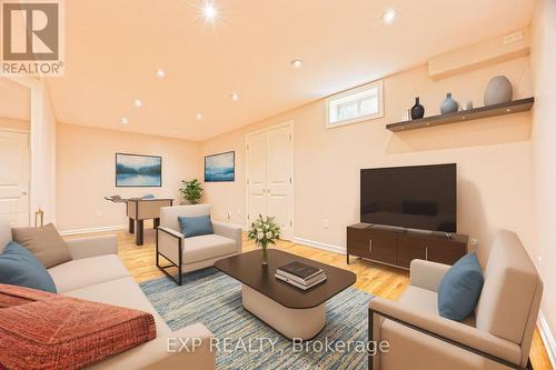 13 - 5151 Upper Middle Road, Burlington, ON - Indoor Photo Showing Living Room