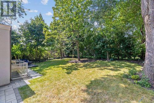 2209 Sloane Drive, Oakville, ON - Outdoor