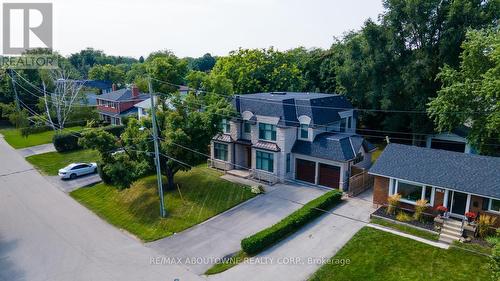 2209 Sloane Drive, Oakville, ON - Outdoor