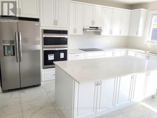 47 Bud Leggett Crescent, Georgina, ON - Indoor Photo Showing Kitchen