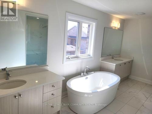 47 Bud Leggett Crescent, Georgina, ON - Indoor Photo Showing Bathroom