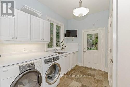 503 Meadow Wood Road, Mississauga, ON - Indoor Photo Showing Laundry Room