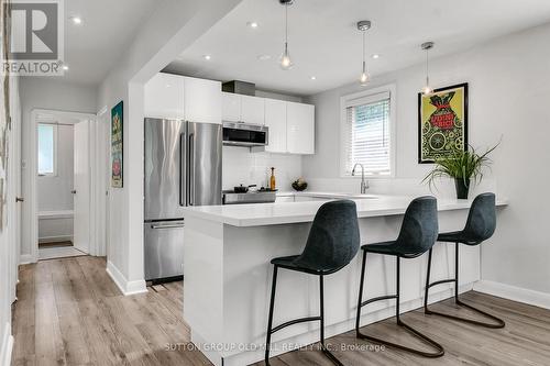 47 Cynthia Road, Toronto, ON - Indoor Photo Showing Kitchen With Upgraded Kitchen