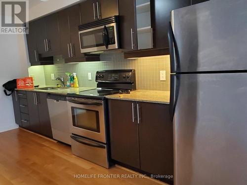 703 - 18 Harbour Street, Toronto, ON - Indoor Photo Showing Kitchen