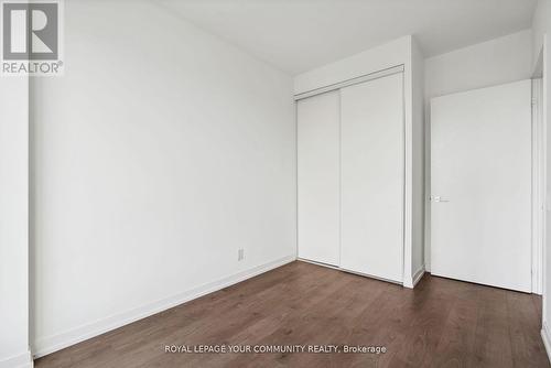 512 - 950 Portage Parkway, Vaughan, ON - Indoor Photo Showing Other Room