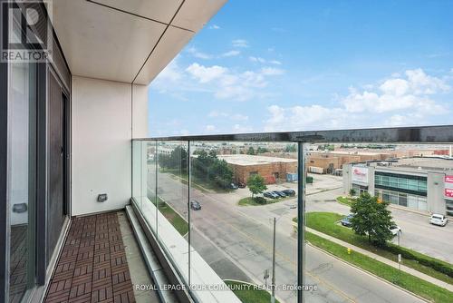 512 - 950 Portage Parkway, Vaughan, ON - Outdoor With View