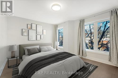 88 Clyde Street, Hamilton, ON - Indoor Photo Showing Bedroom