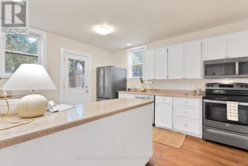 295 Plains Road W, Burlington, ON - Indoor Photo Showing Kitchen