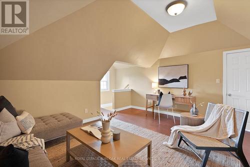 295 Plains Road W, Burlington, ON - Indoor Photo Showing Living Room