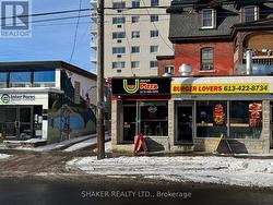 232 LAURIER AVENUE EAST AVENUE E  Ottawa, ON K1N 6P1