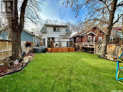 824 4Th Avenue N, Saskatoon, SK - Outdoor With Deck Patio Veranda