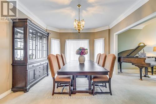 1935 Calgary Court, Mississauga, ON - Indoor Photo Showing Dining Room