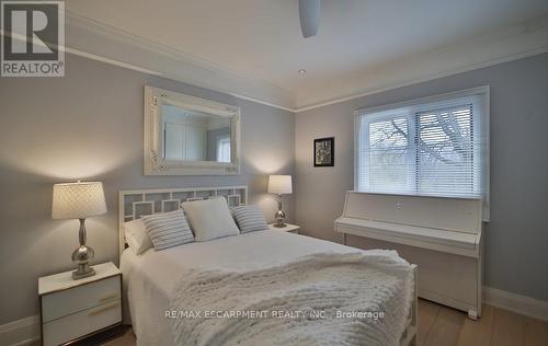 4028 Millar Crescent, Burlington, ON - Indoor Photo Showing Bedroom