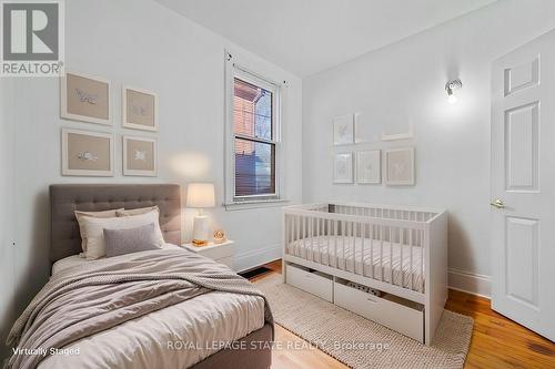 135 Britannia Avenue, Hamilton, ON - Indoor Photo Showing Bedroom