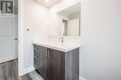 567 Rustic Drive, Waterloo, ON - Indoor Photo Showing Bathroom