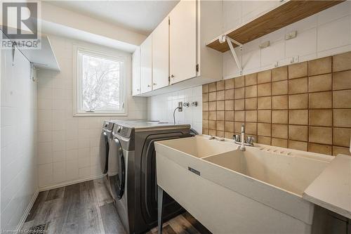 567 Rustic Drive, Waterloo, ON - Indoor Photo Showing Laundry Room