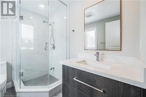 567 Rustic Drive, Waterloo, ON - Indoor Photo Showing Bathroom