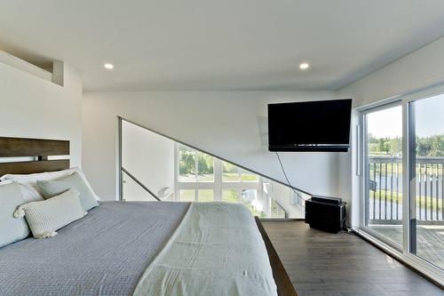 Chambre à coucher principale - 80 Ch. Lebel, Saint-Herménégilde, QC - Indoor Photo Showing Bedroom