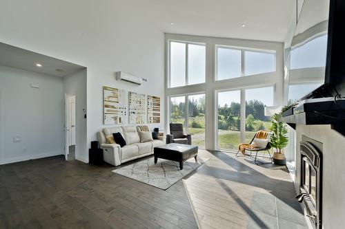 Salon - 80 Ch. Lebel, Saint-Herménégilde, QC - Indoor Photo Showing Living Room
