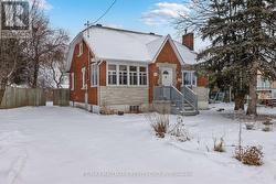 1335 KITCHENER AVENUE  Ottawa, ON K1V 6W1