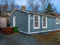 22 Borden Street  Bedford, NS B4A 1W2