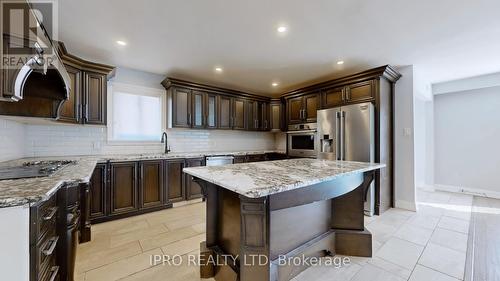 349 Enfield Road, Burlington, ON - Indoor Photo Showing Kitchen With Upgraded Kitchen