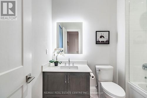 76 Ben Machree Drive, Mississauga, ON - Indoor Photo Showing Bathroom