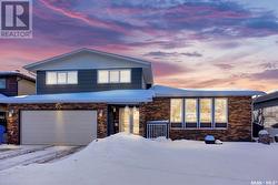 330 Dalgliesh DRIVE  Regina, SK S4R 7M7