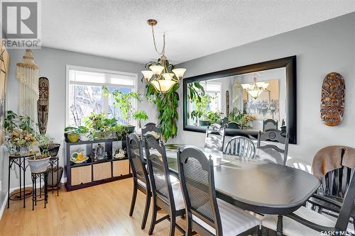 330 Dalgliesh Drive, Regina, SK - Indoor Photo Showing Dining Room