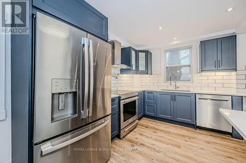 574 Clark Avenue, Burlington, ON - Indoor Photo Showing Kitchen With Stainless Steel Kitchen With Upgraded Kitchen