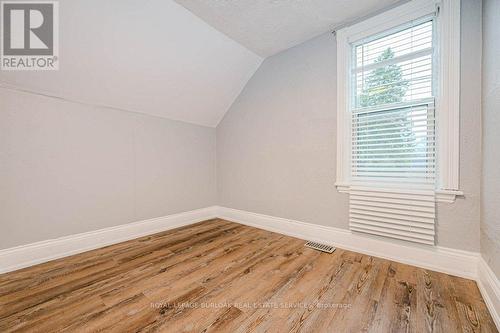 574 Clark Avenue, Burlington, ON - Indoor Photo Showing Other Room