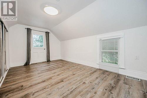 574 Clark Avenue, Burlington, ON - Indoor Photo Showing Other Room