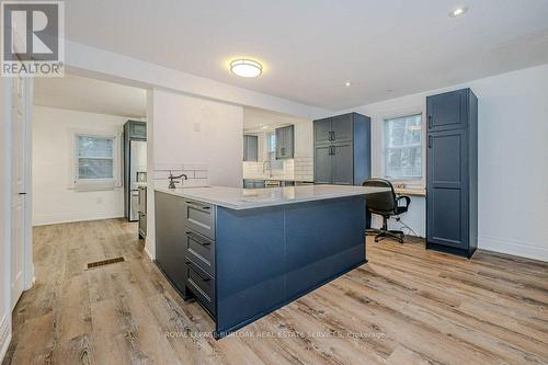 574 Clark Avenue, Burlington, ON - Indoor Photo Showing Kitchen