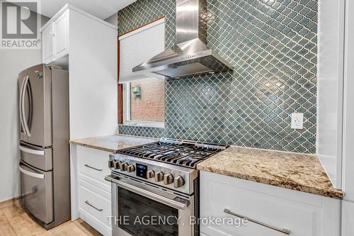 77 Proctor Boulevard, Hamilton, ON - Indoor Photo Showing Kitchen