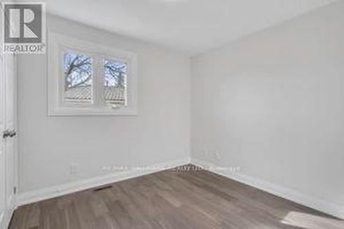 4281 Creeks End, Mississauga, ON - Indoor Photo Showing Other Room