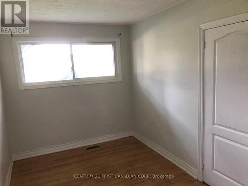 67 Sunray Avenue, London, ON - Indoor Photo Showing Other Room