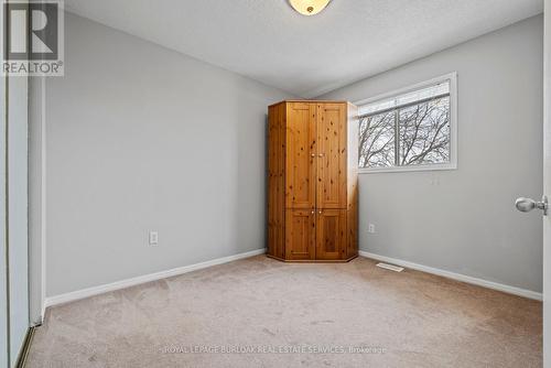 2483 Whittaker Drive, Burlington, ON - Indoor Photo Showing Other Room