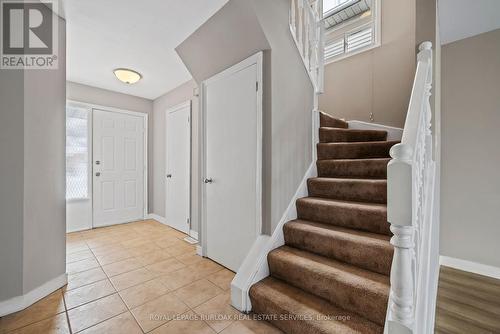 2483 Whittaker Drive, Burlington, ON - Indoor Photo Showing Other Room